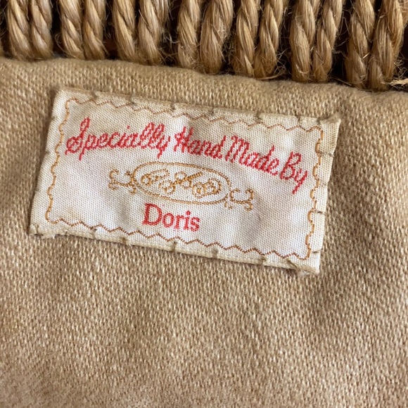 Vtg 70s handmade Boho Raffia bag.Beautiful unique bag.There is damage on strap. - Picture 4 of 10